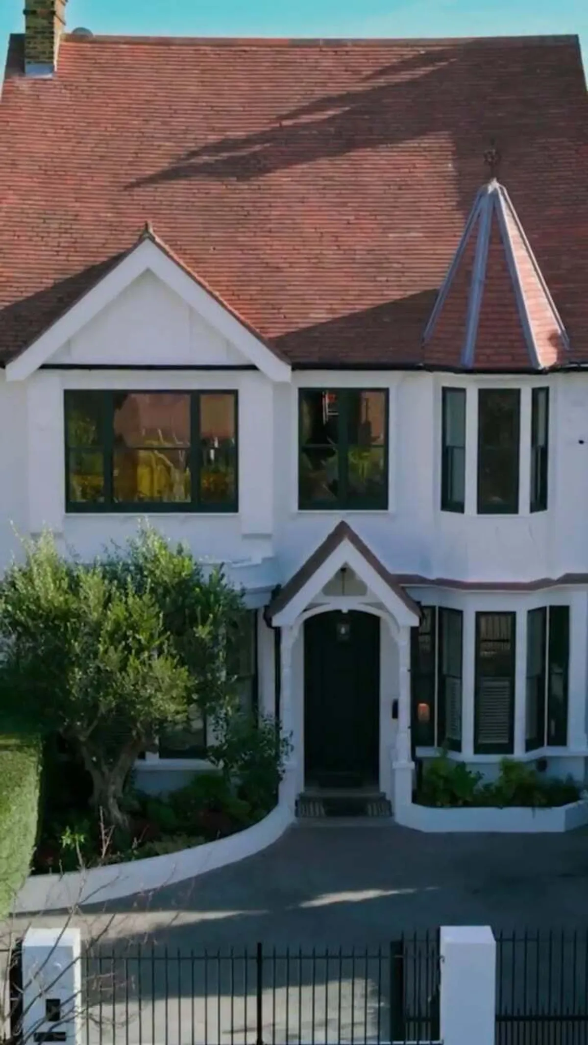 Rak Su x Omaze Thumbnail