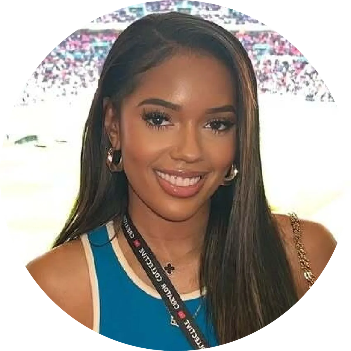 Bria Floating Headshot